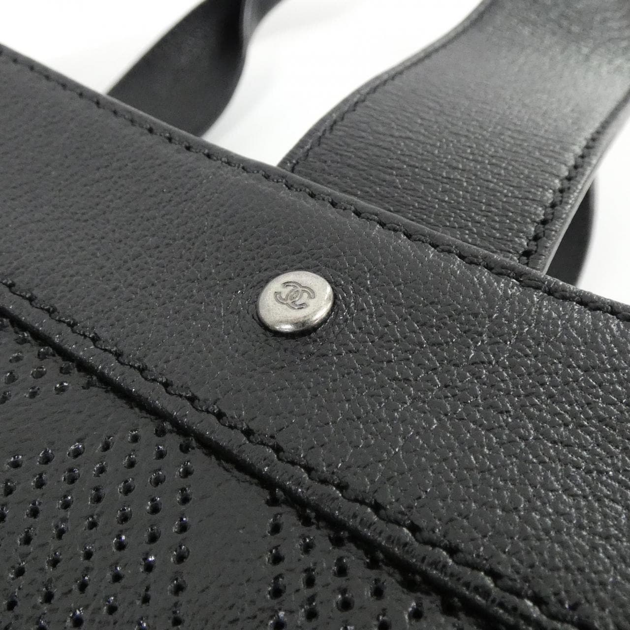 CHANEL 33936 Handbag 5