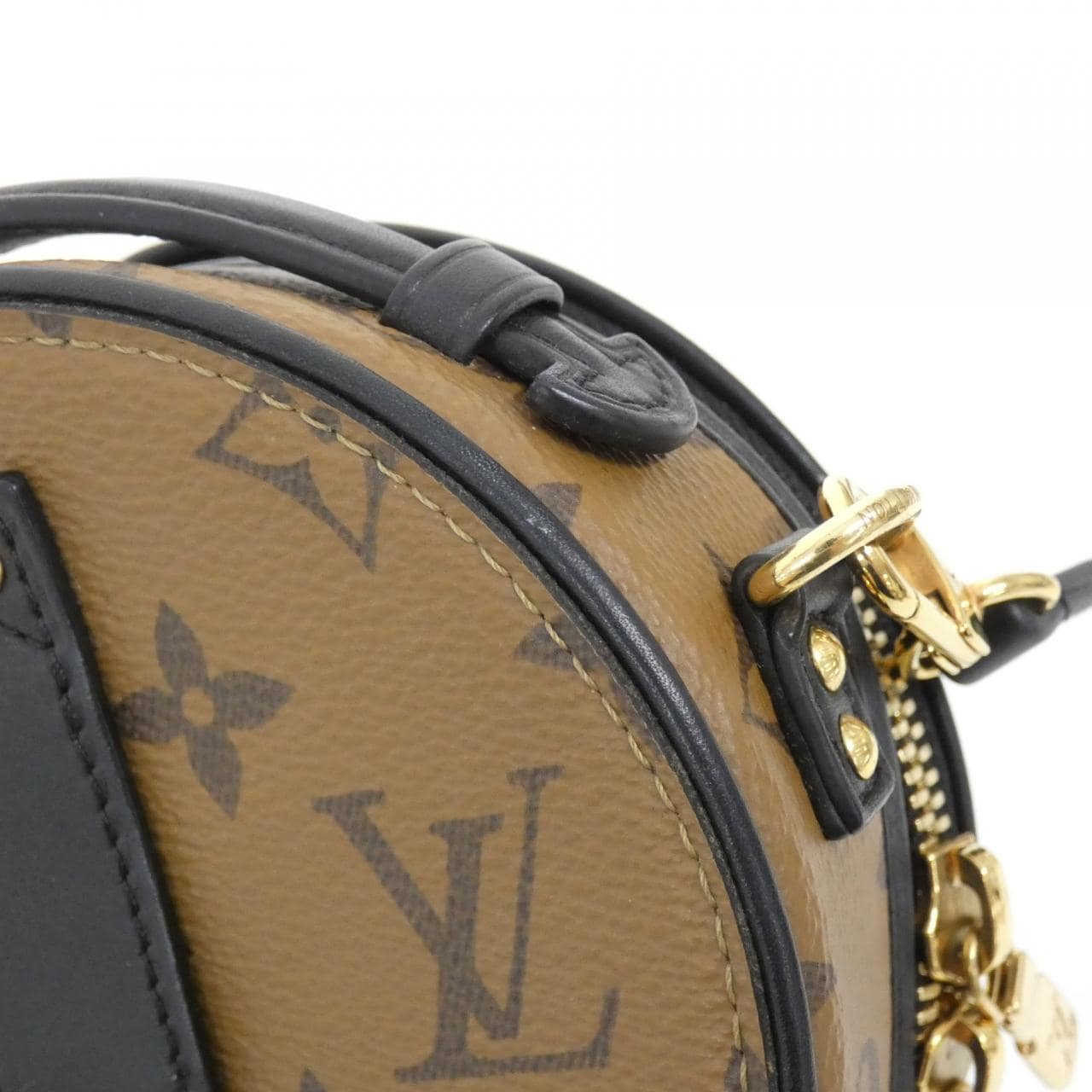 LOUIS VUITTON M68276 Shoulder Monogram 4