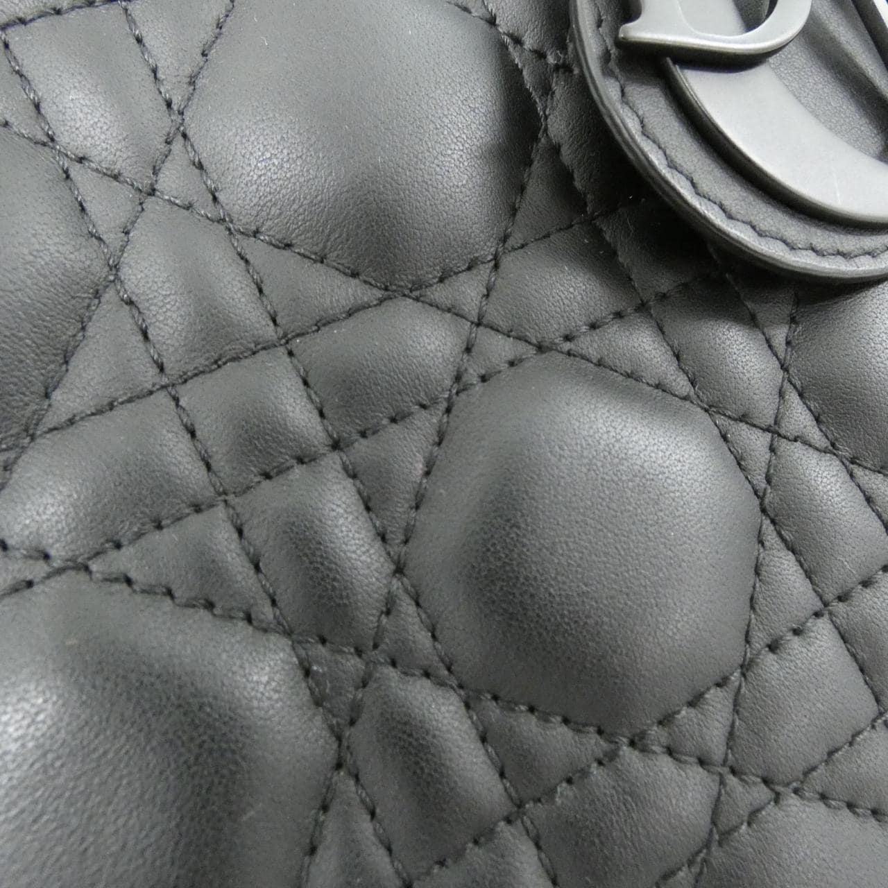DIOR Lady Dior M0538SLOI Handbag 5