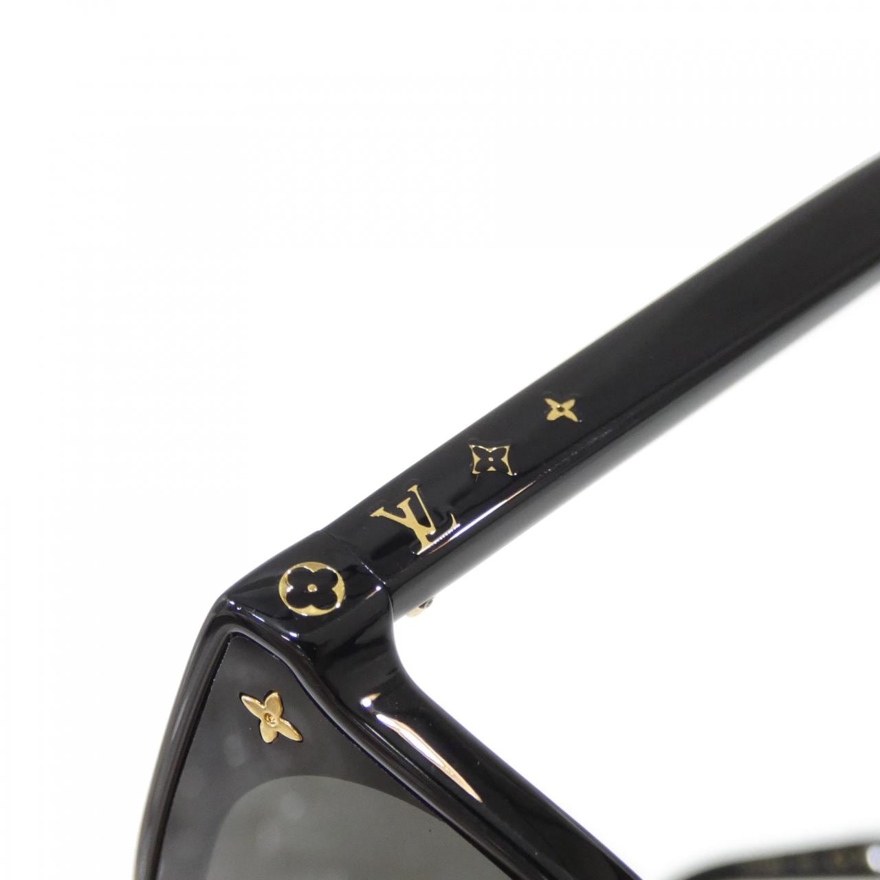 LOUIS VUITTON Z2130U Sunglasses Monogram 4