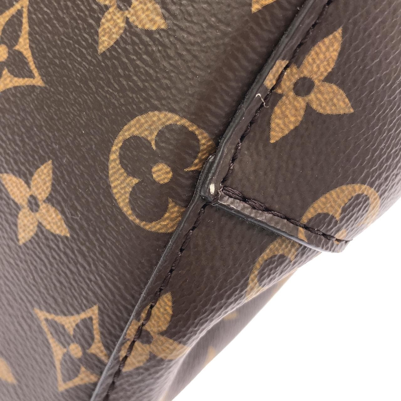 LOUIS VUITTON M44022 肩背包 Monogram 4