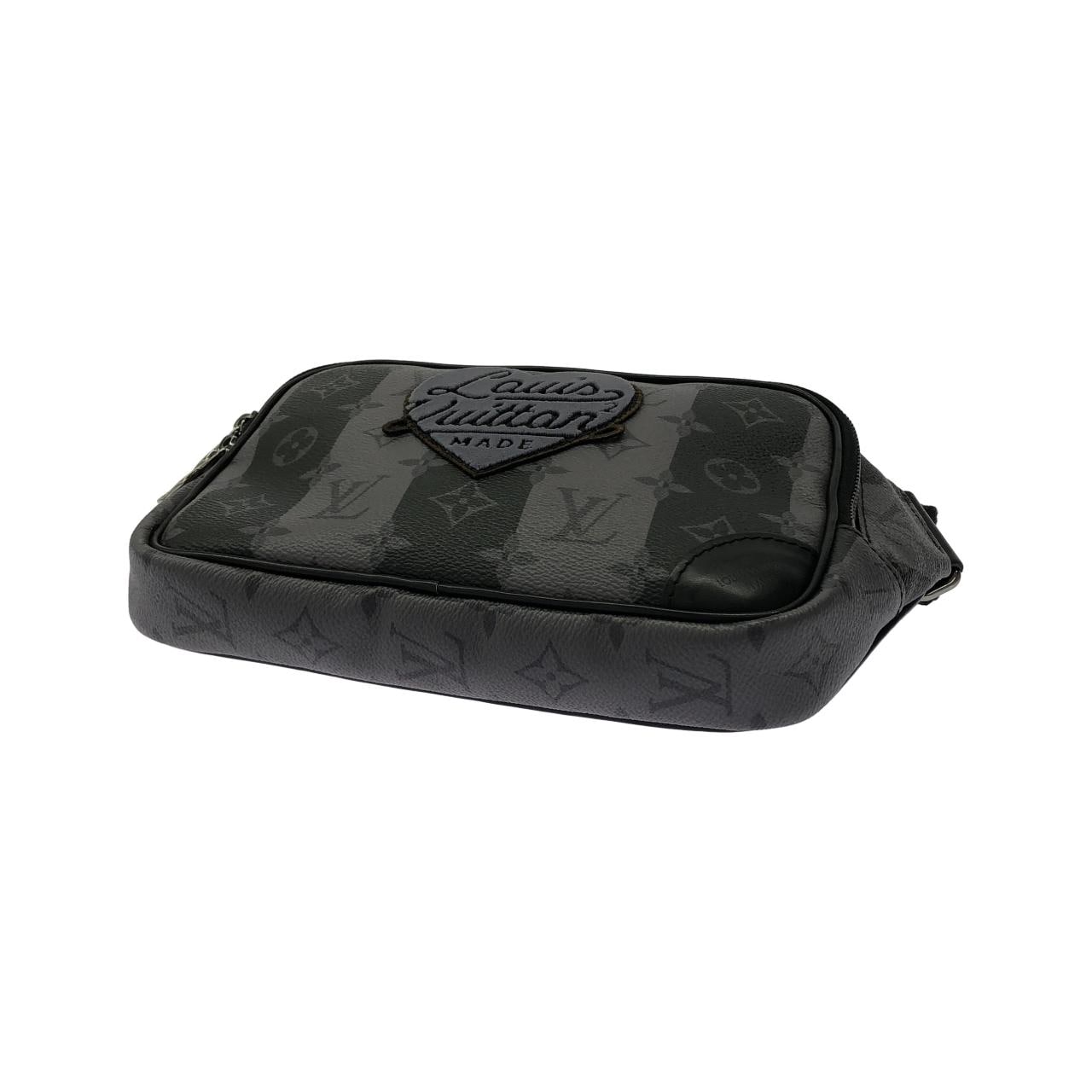 LOUIS VUITTON Eclipse M59338 肩背包 Monogram 3