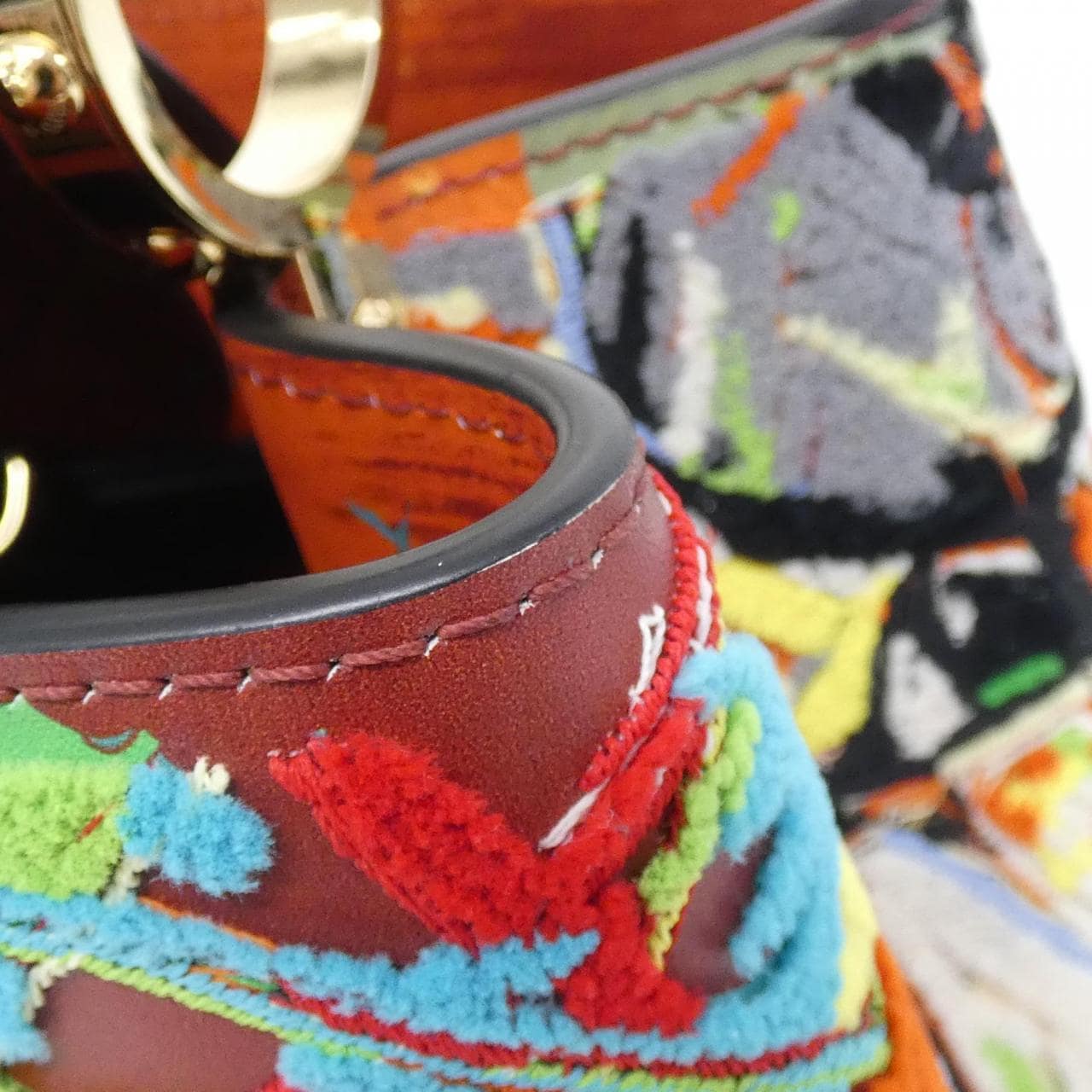 LOUIS VUITTON Capucines M59167 Handbag 4