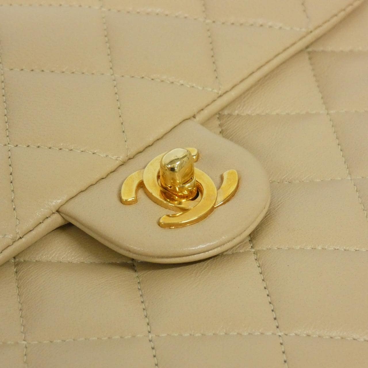 CHANEL 01163 肩背包 羊皮 5