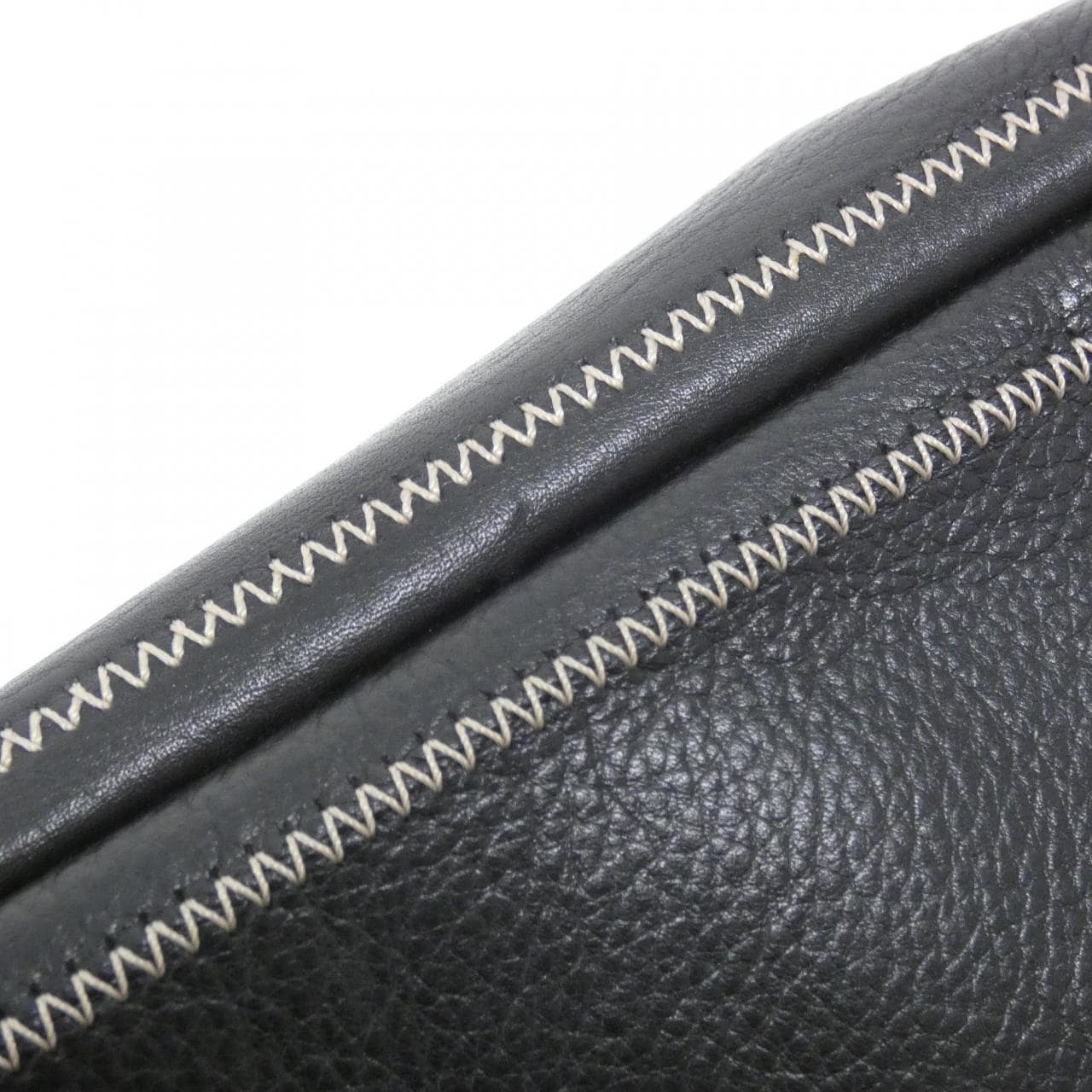 CHANEL 23384 Handbag 3