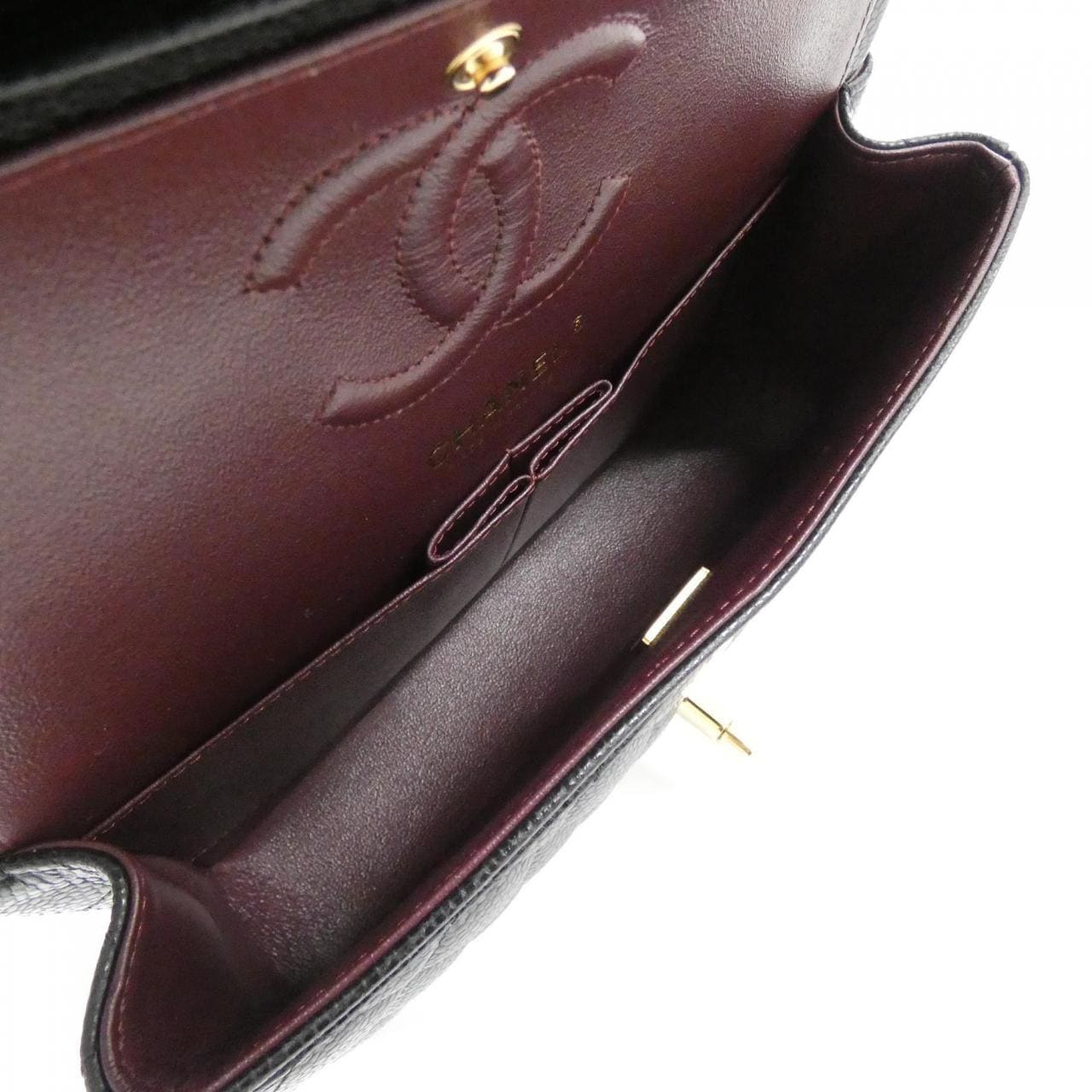 CHANEL Matelasse 1113 Shoulder Grained Calfskin 5