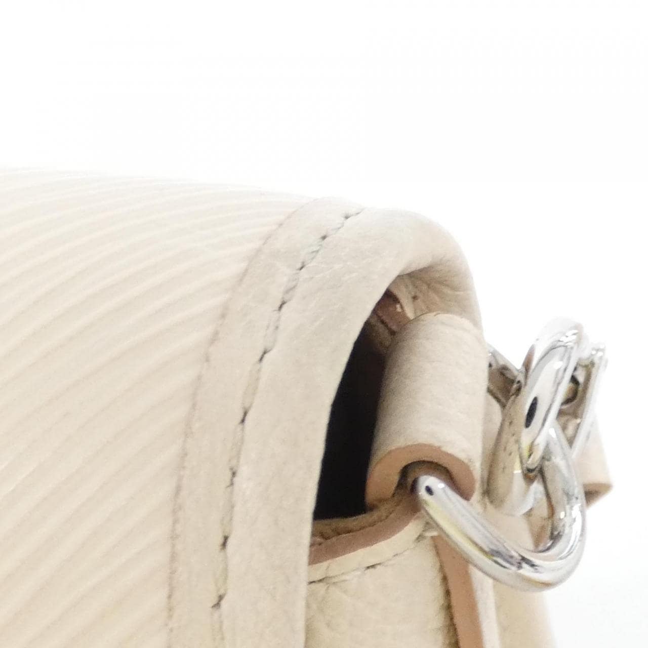 LOUIS VUITTON M59457 Shoulder Epi 4