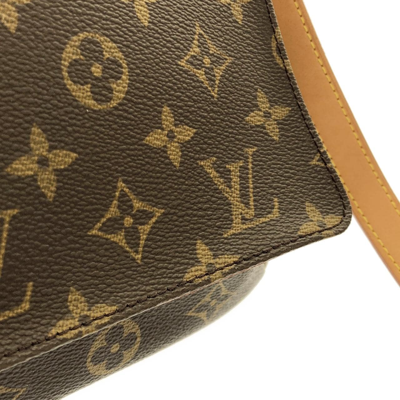 LOUIS VUITTON Musette M51388 Shoulder Monogram 5