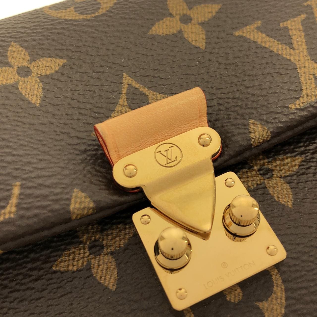 LOUIS VUITTON M28426 Handbag Monogram 4