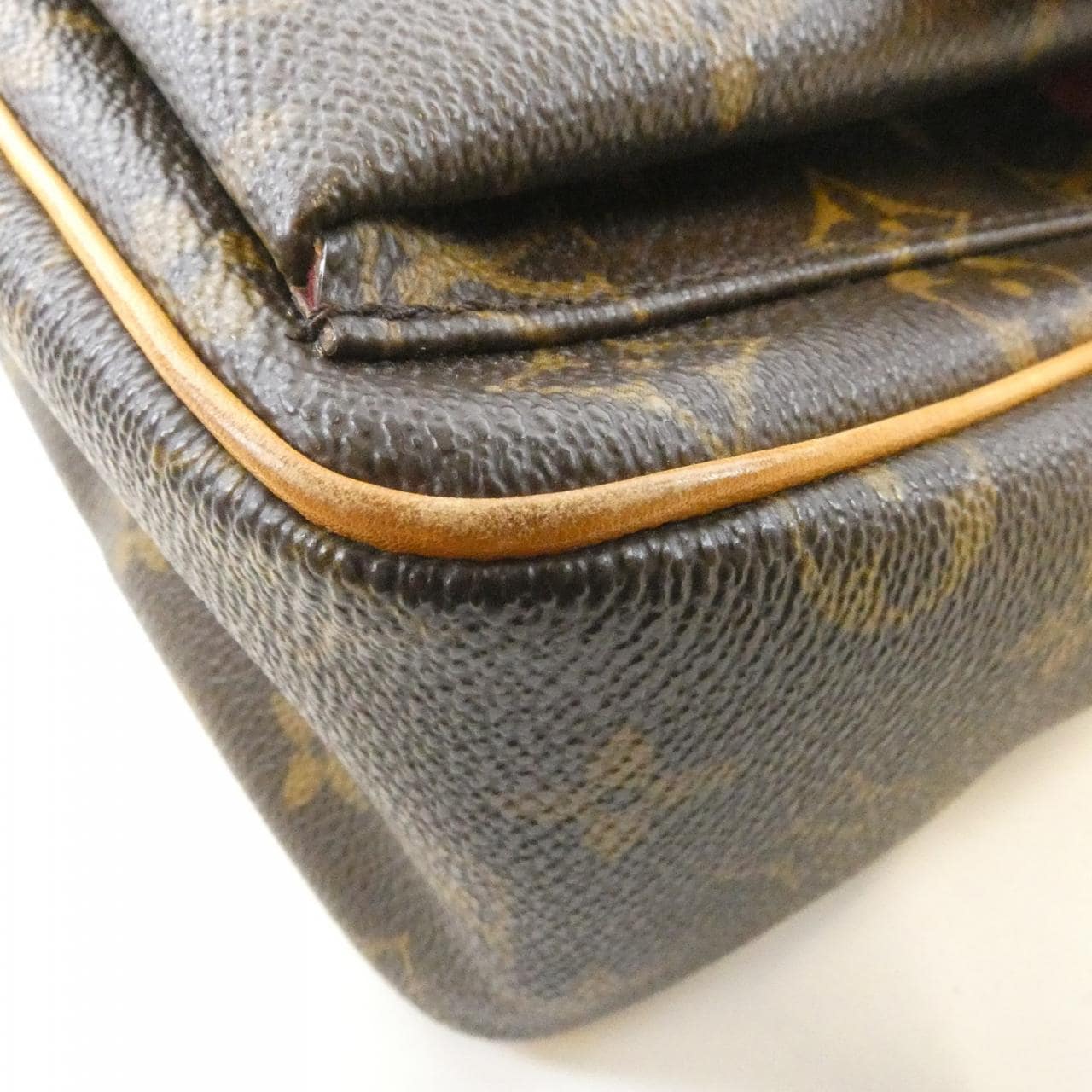 LOUIS VUITTON Viva Cité M51165 Shoulder Monogram 3