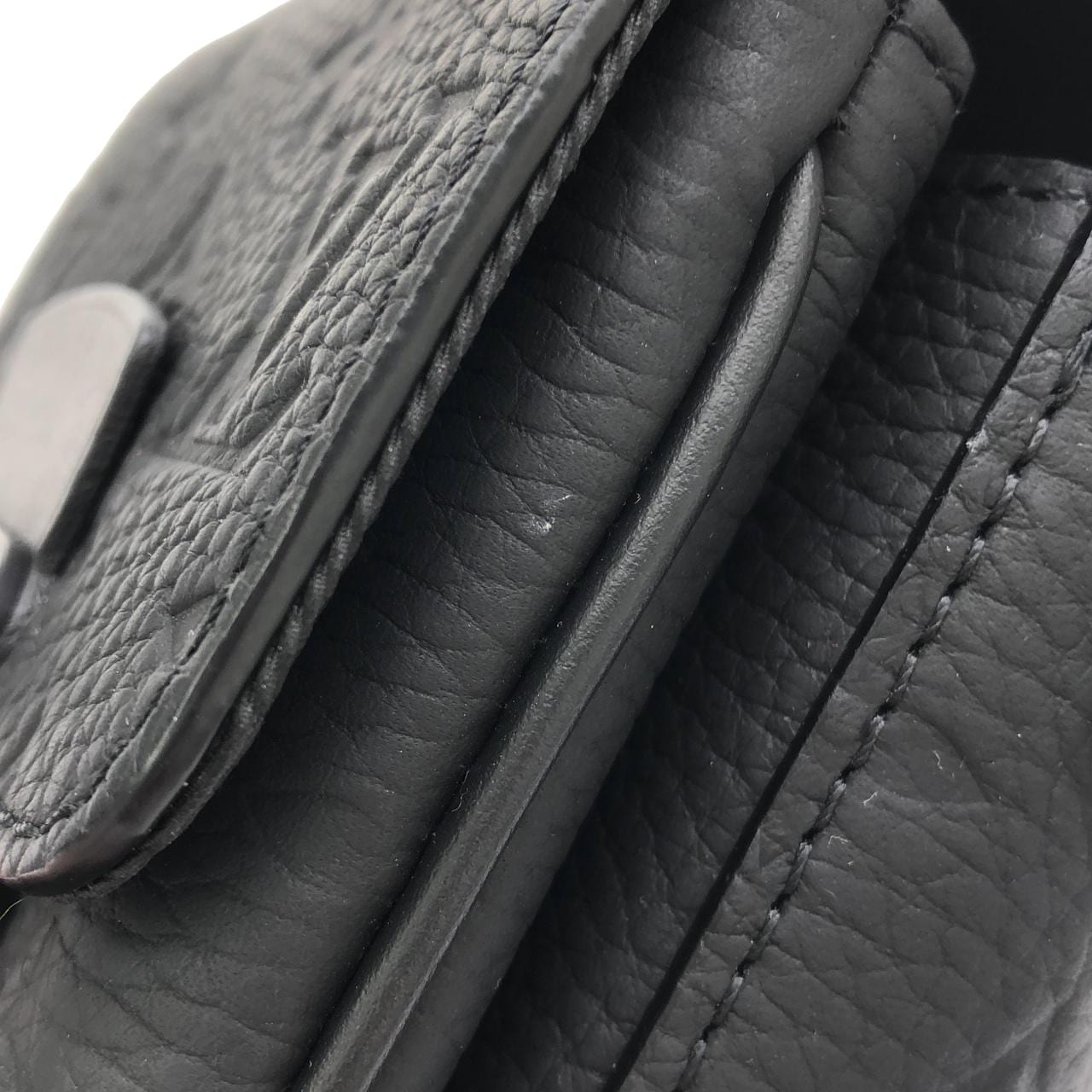 LOUIS VUITTON M81524 肩背包 Monogram 4