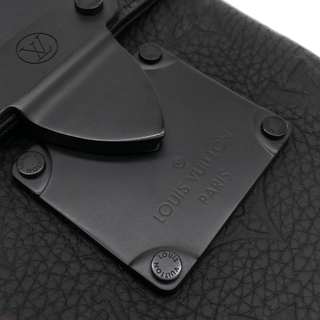 LOUIS VUITTON M81524 肩背包 Monogram 5