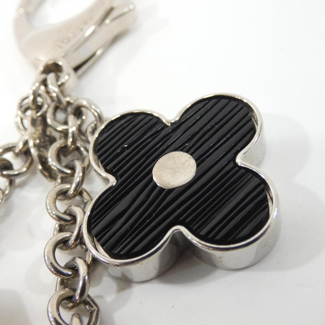 LOUIS VUITTON M65084 Key Case Epi 3