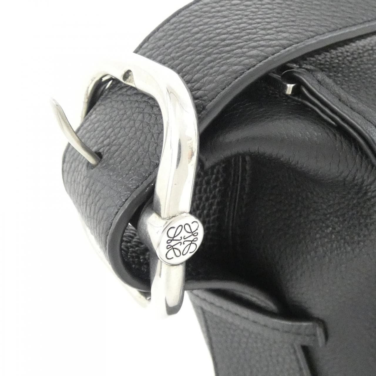 LOEWE BB22CMDX01 Shoulder 4