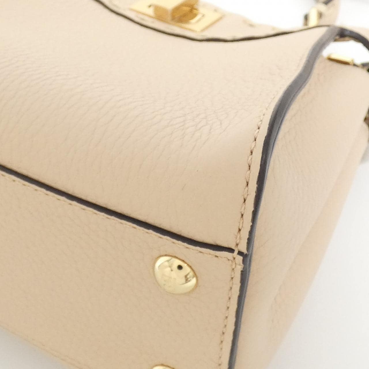FENDI Peekaboo 8BN244 AFQ8 手提包 2