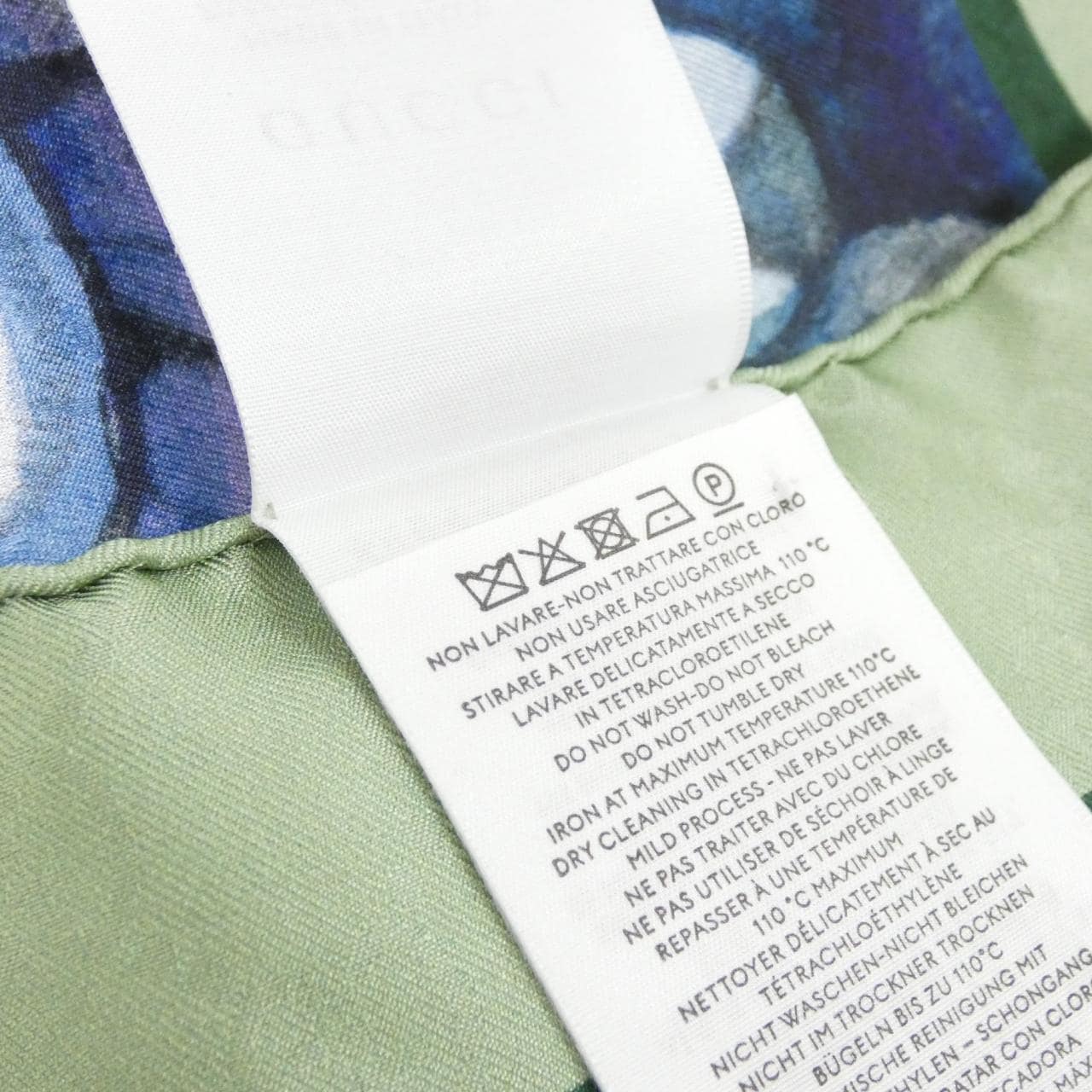 GUCCI 863477 3G009 Scarf 3