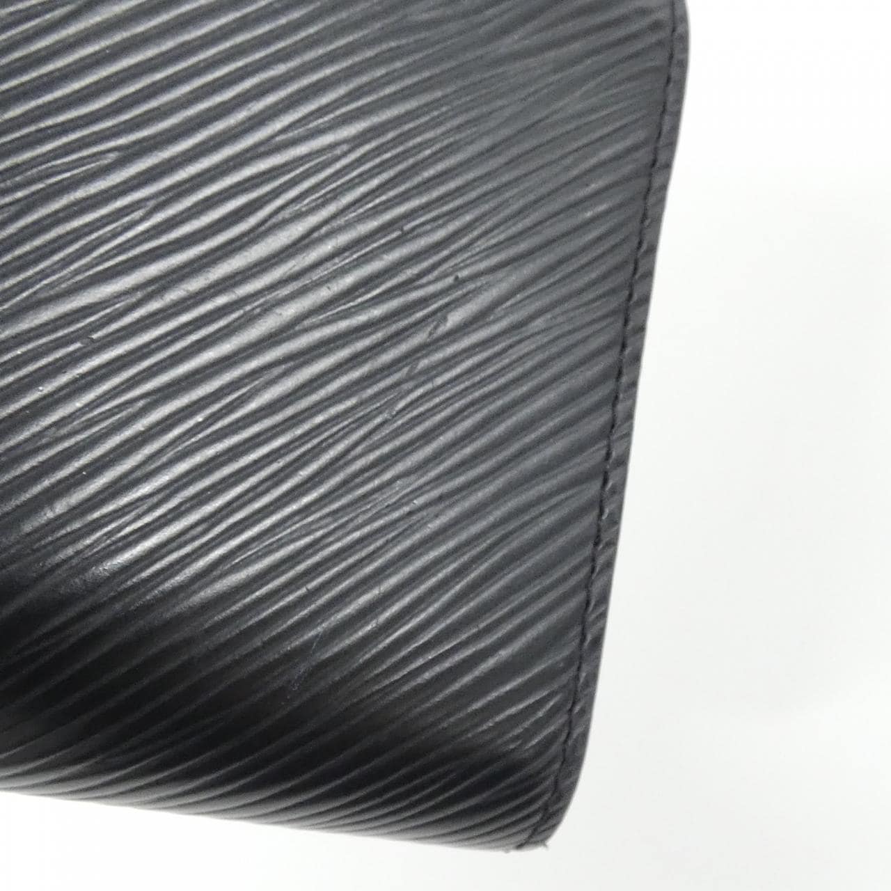 LOUIS VUITTON Twist M64414 銀包 Epi 4