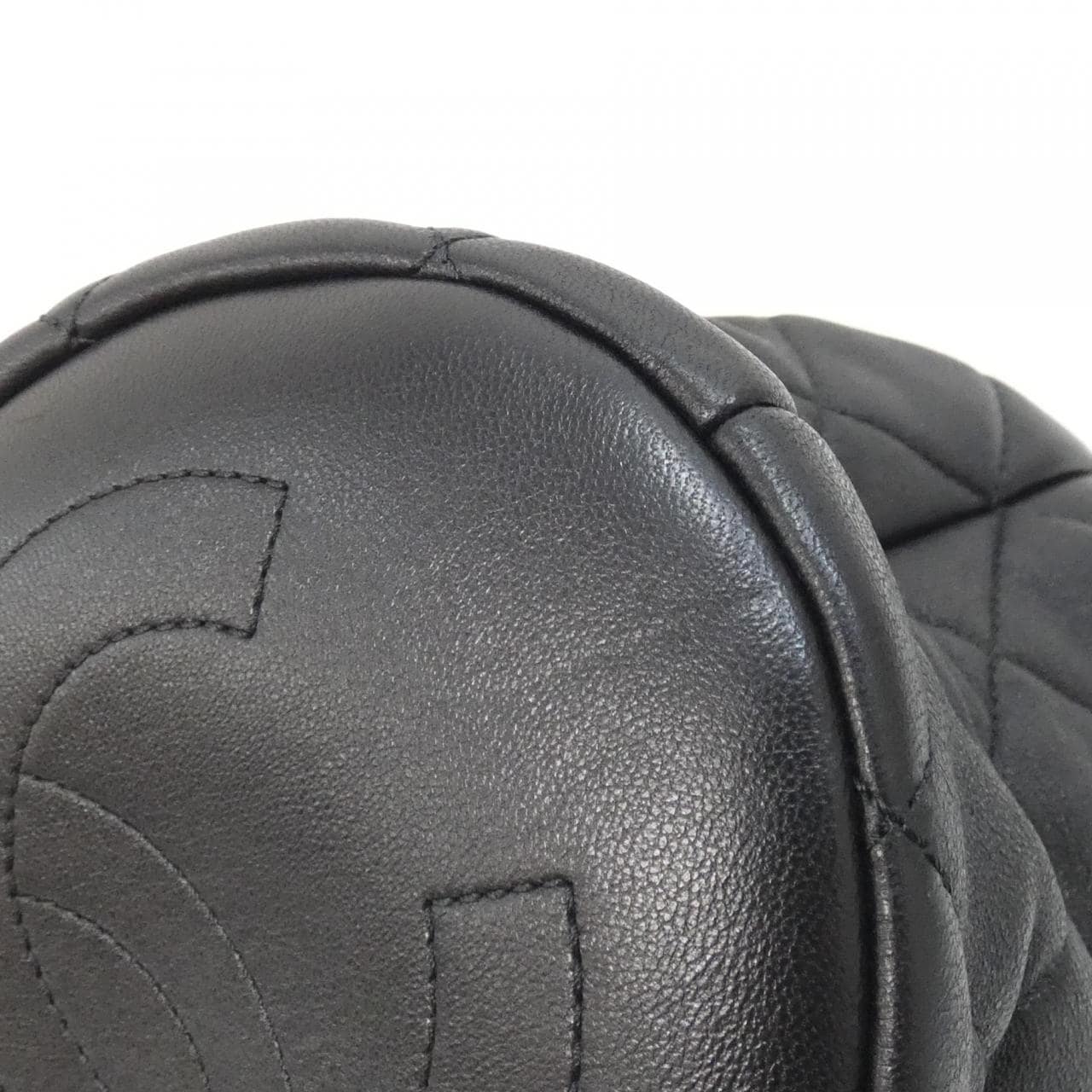 CHANEL AS2608 Shoulder Lambskin 3