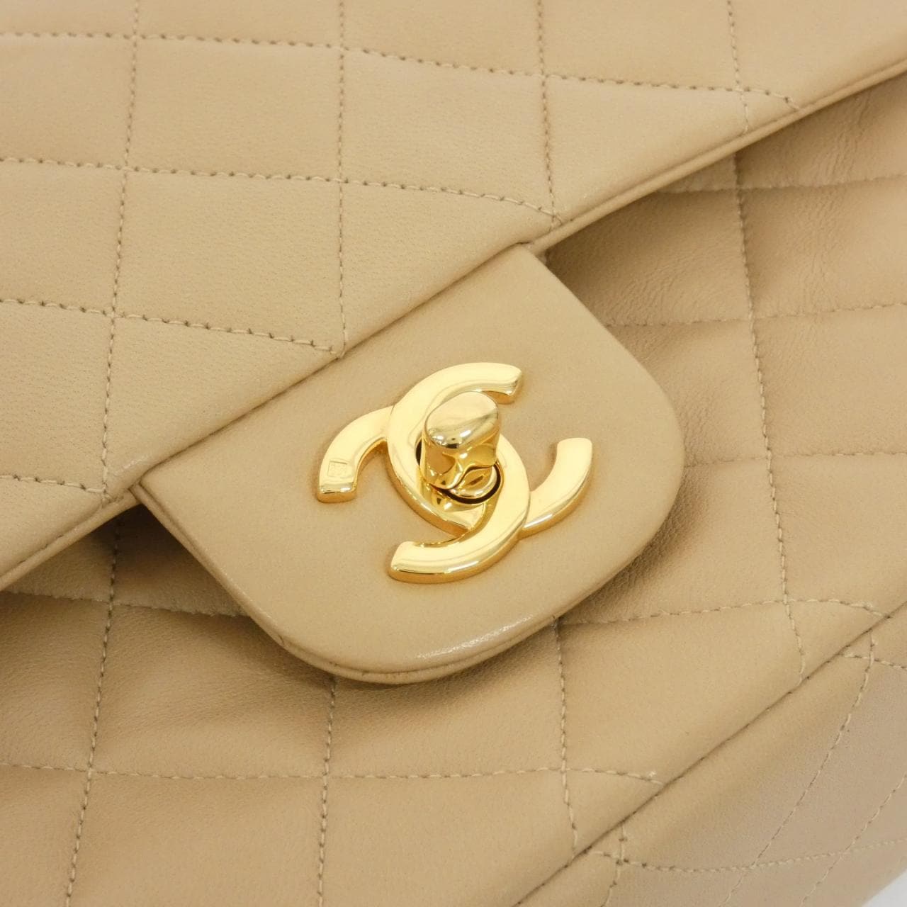 CHANEL Matelasse 1112 Shoulder Lambskin 5
