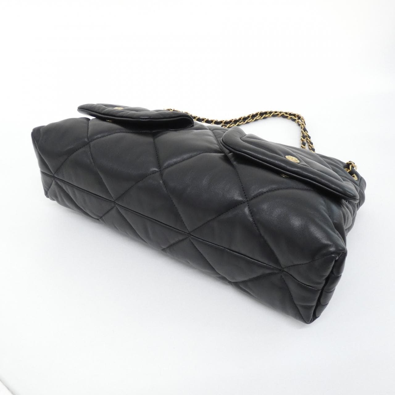 CHANEL AS5740 Shoulder Lambskin 3