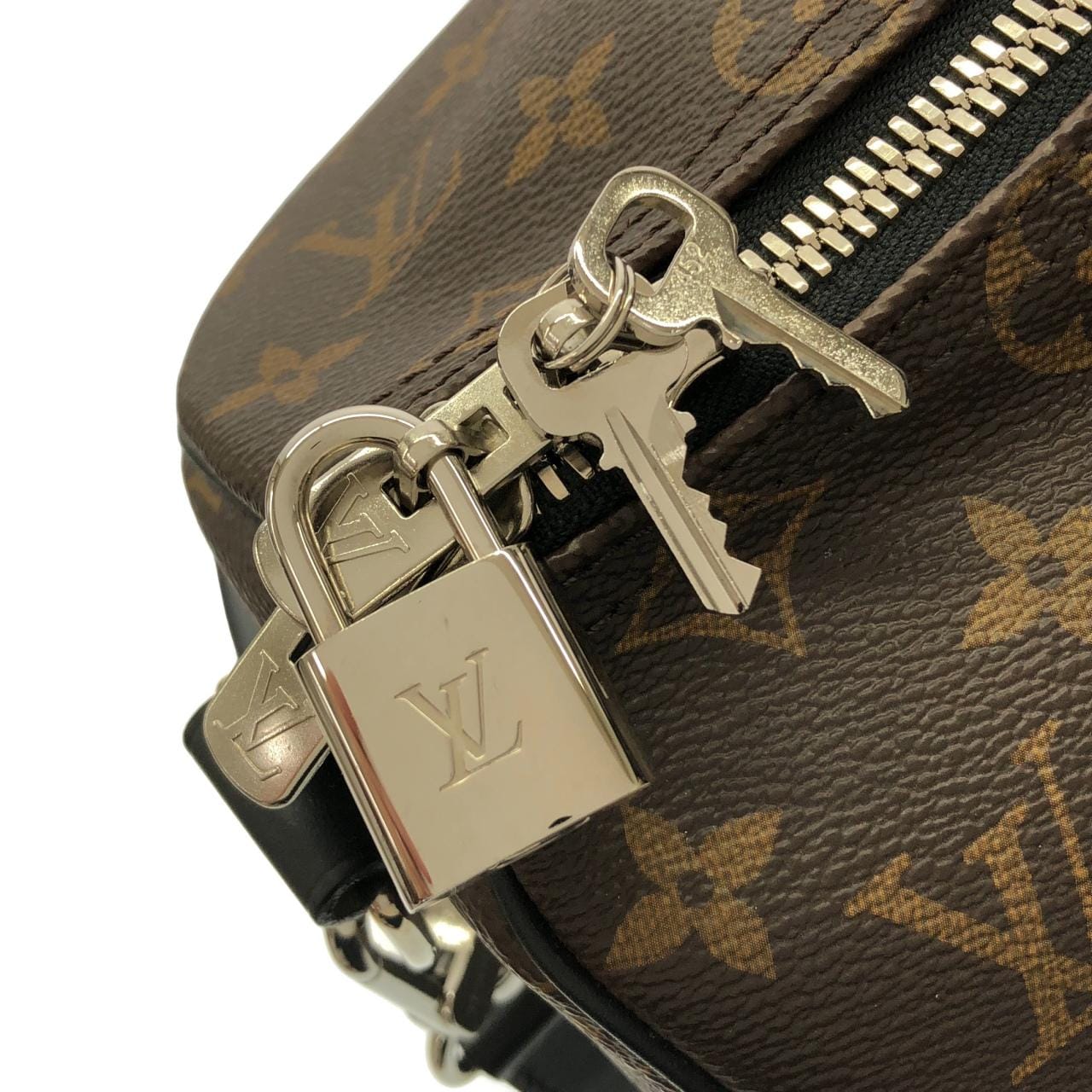 LOUIS VUITTON Keepall M56711 波士頓包 Monogram 5
