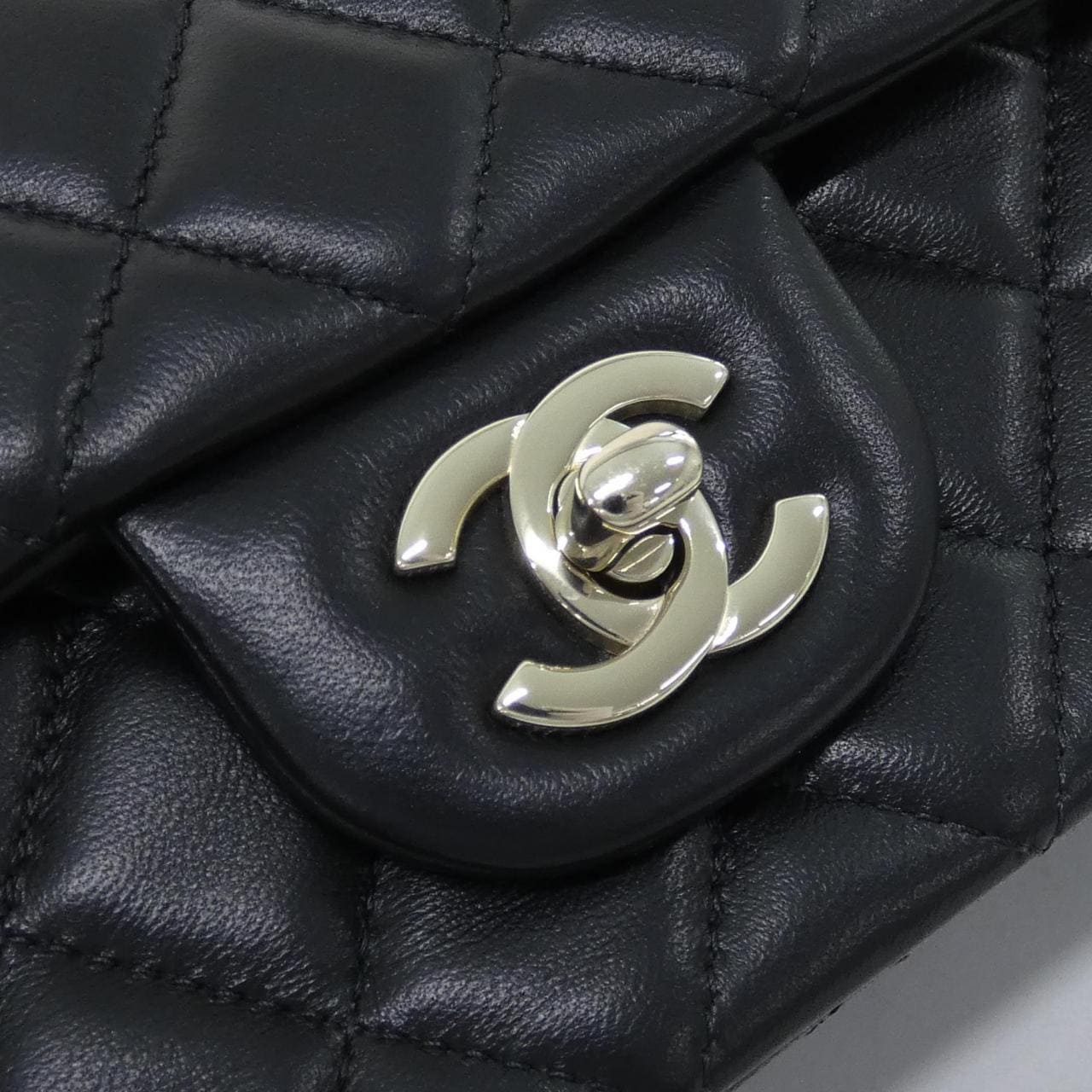 CHANEL Boy Chanel 69900 Shoulder Lambskin 5