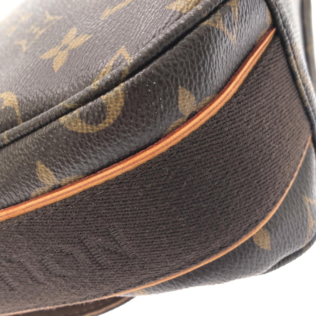 LOUIS VUITTON M97038 Shoulder Monogram 5
