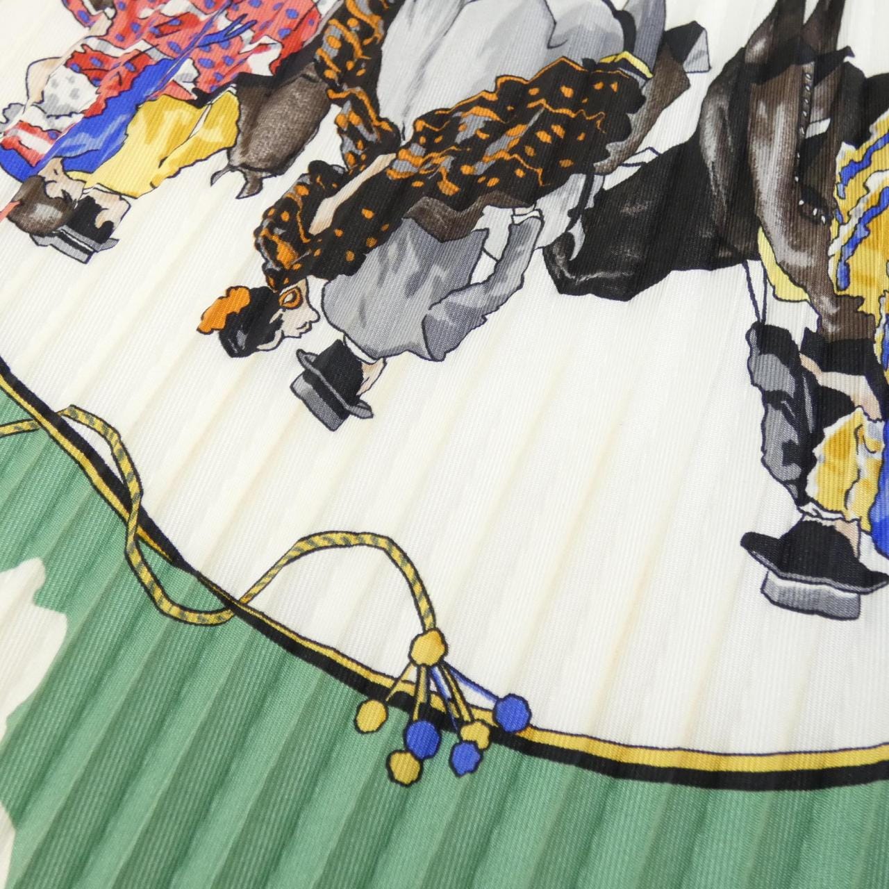 HERMES Scarf 5