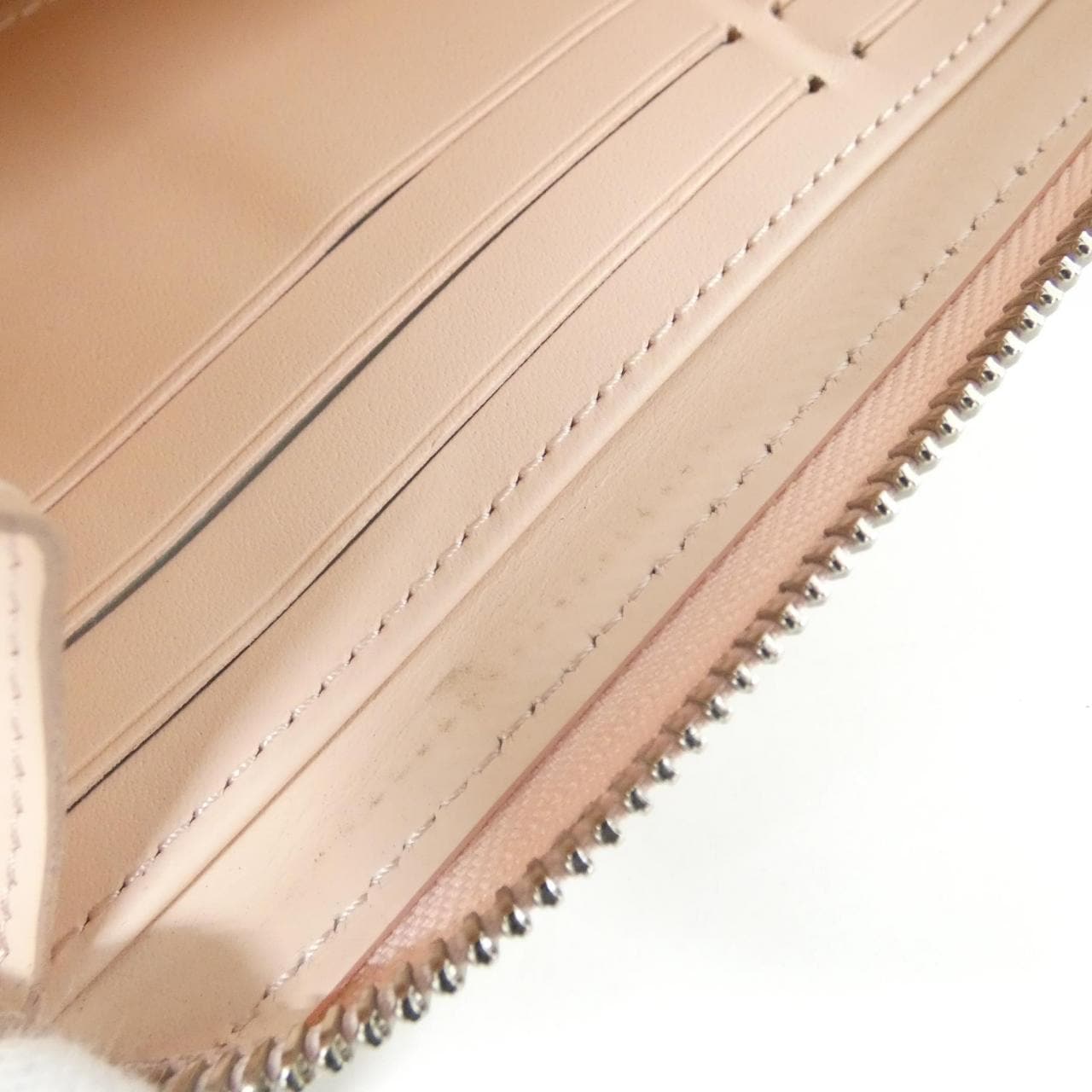 LOUIS VUITTON Mahina M82755 銀包 4