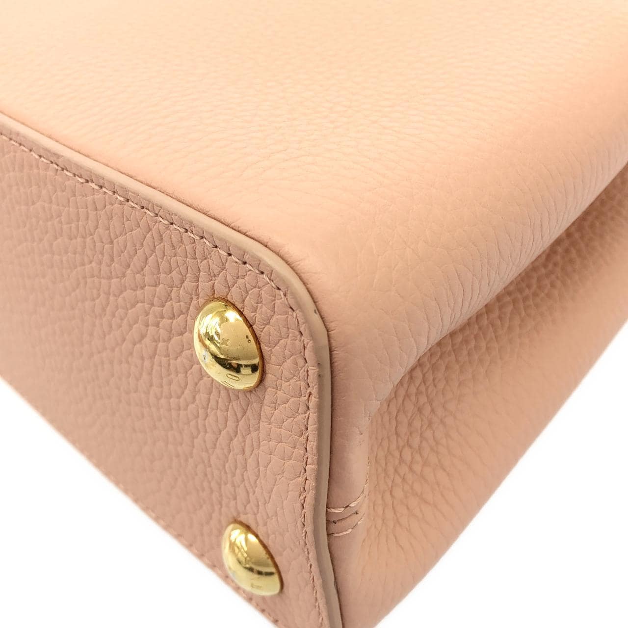 LOUIS VUITTON Capucines M21045 Handbag 3
