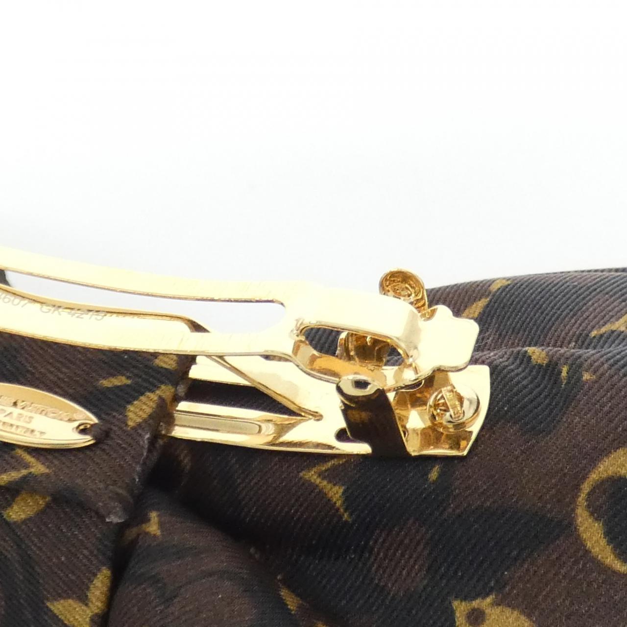 LOUIS VUITTON M03607 Monogram 5