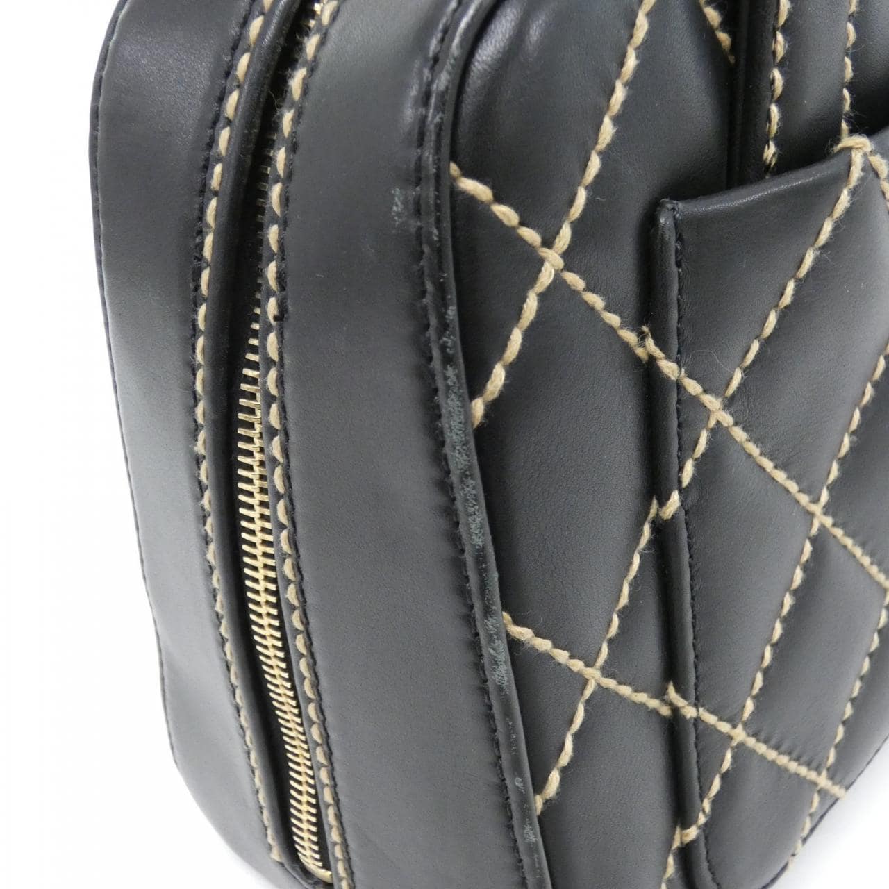 CHANEL 20666 Handbag 4