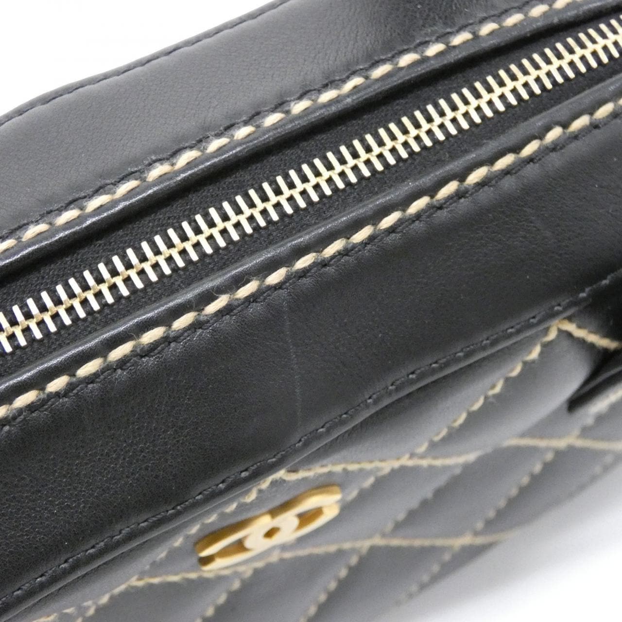 CHANEL 20666 Handbag 5