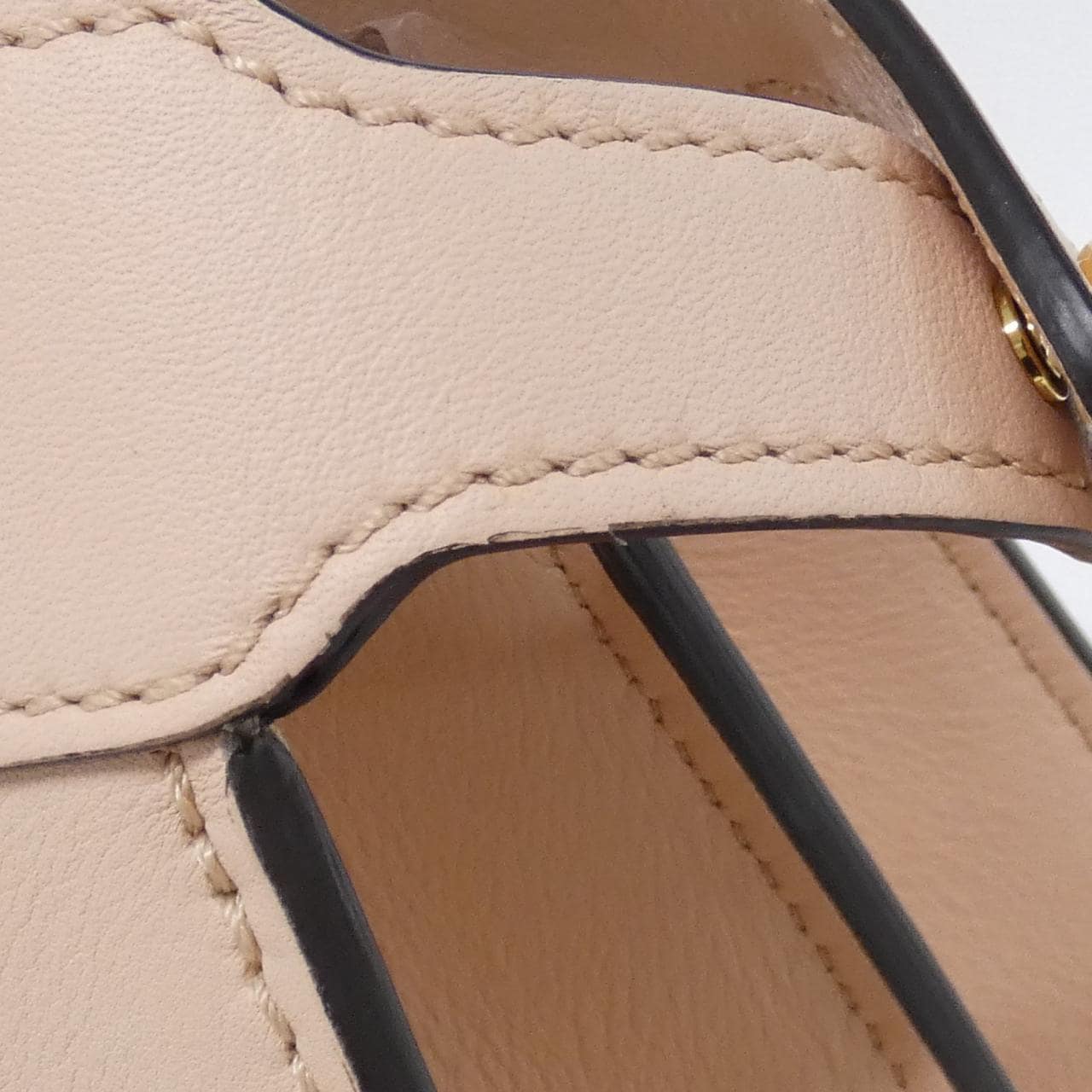 FENDI Peekaboo 8BN321 AF2J Handbag 3