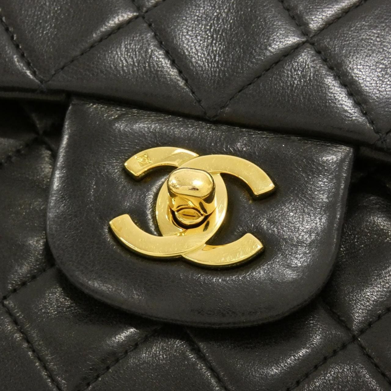 CHANEL Matelasse 1112 Shoulder Lambskin 5