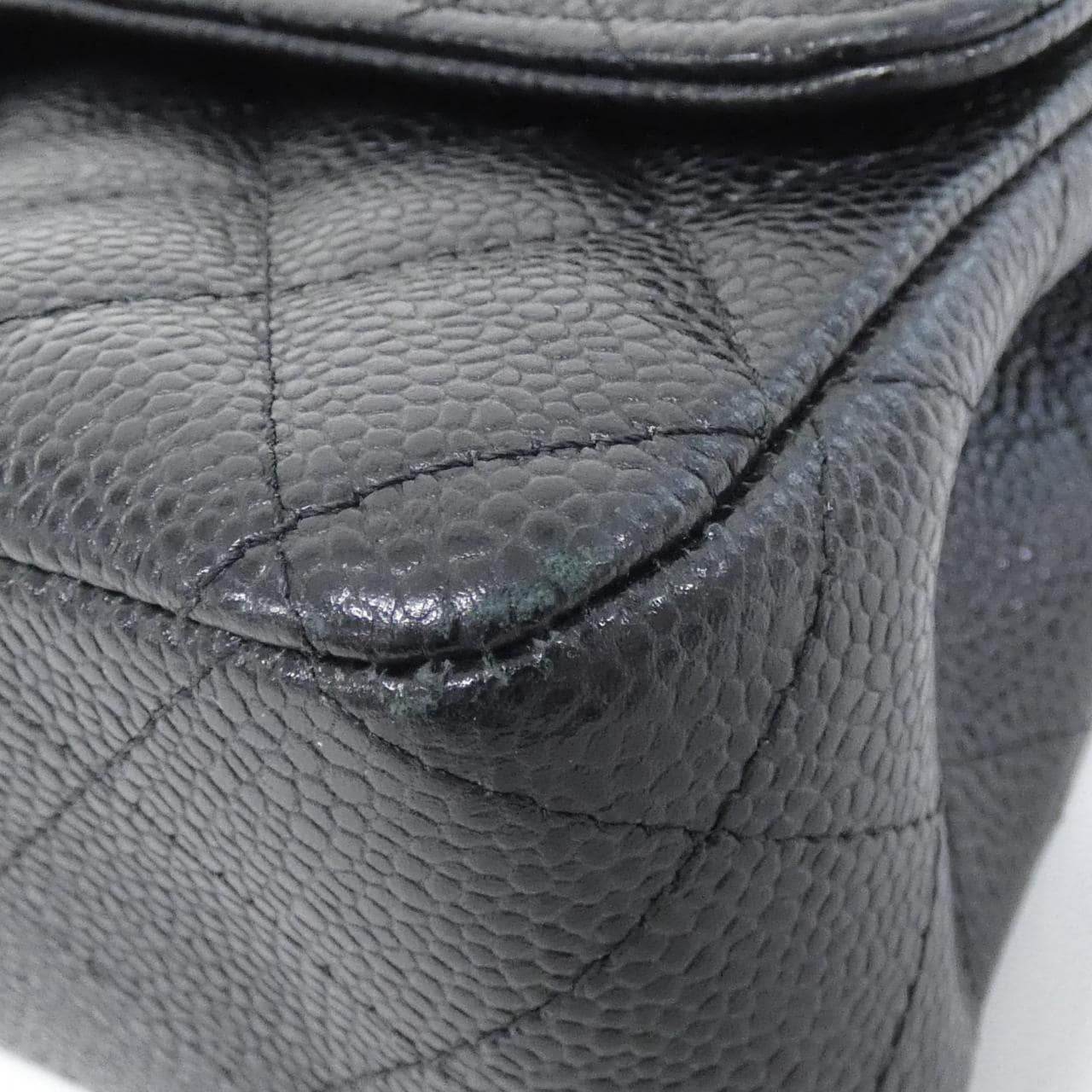 CHANEL Matelasse 1112 Shoulder Grained Calfskin 3
