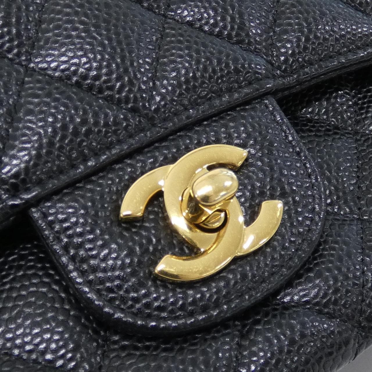 CHANEL Matelasse 1112 Shoulder Grained Calfskin 4