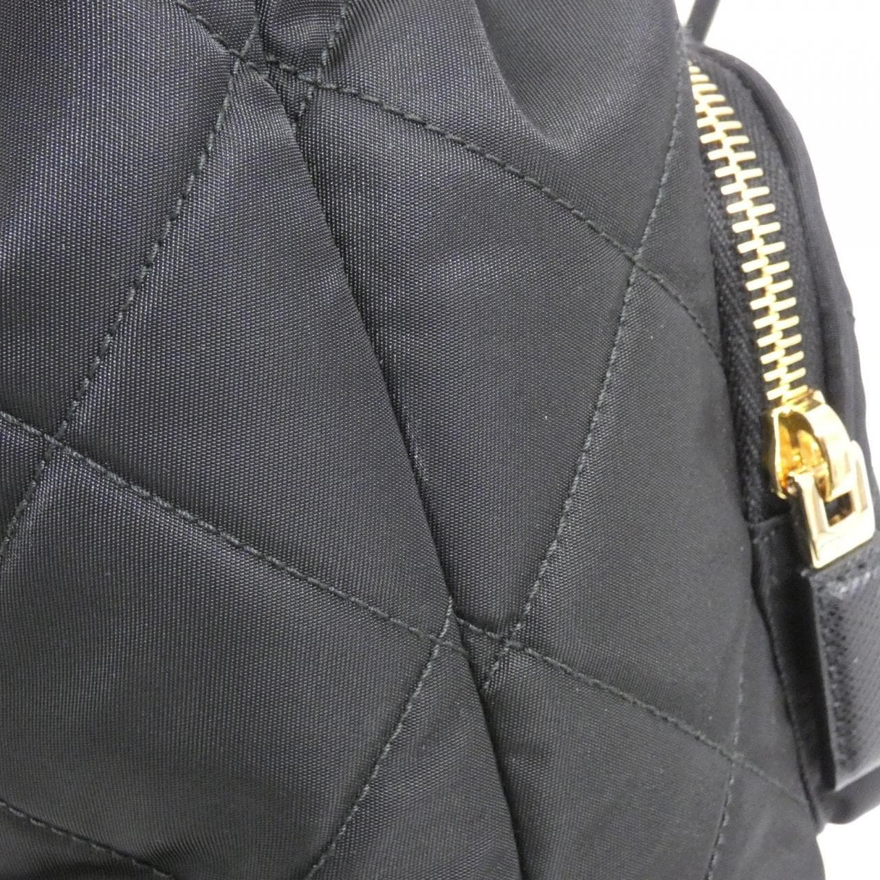 PRADA 1BH038 肩背包 4