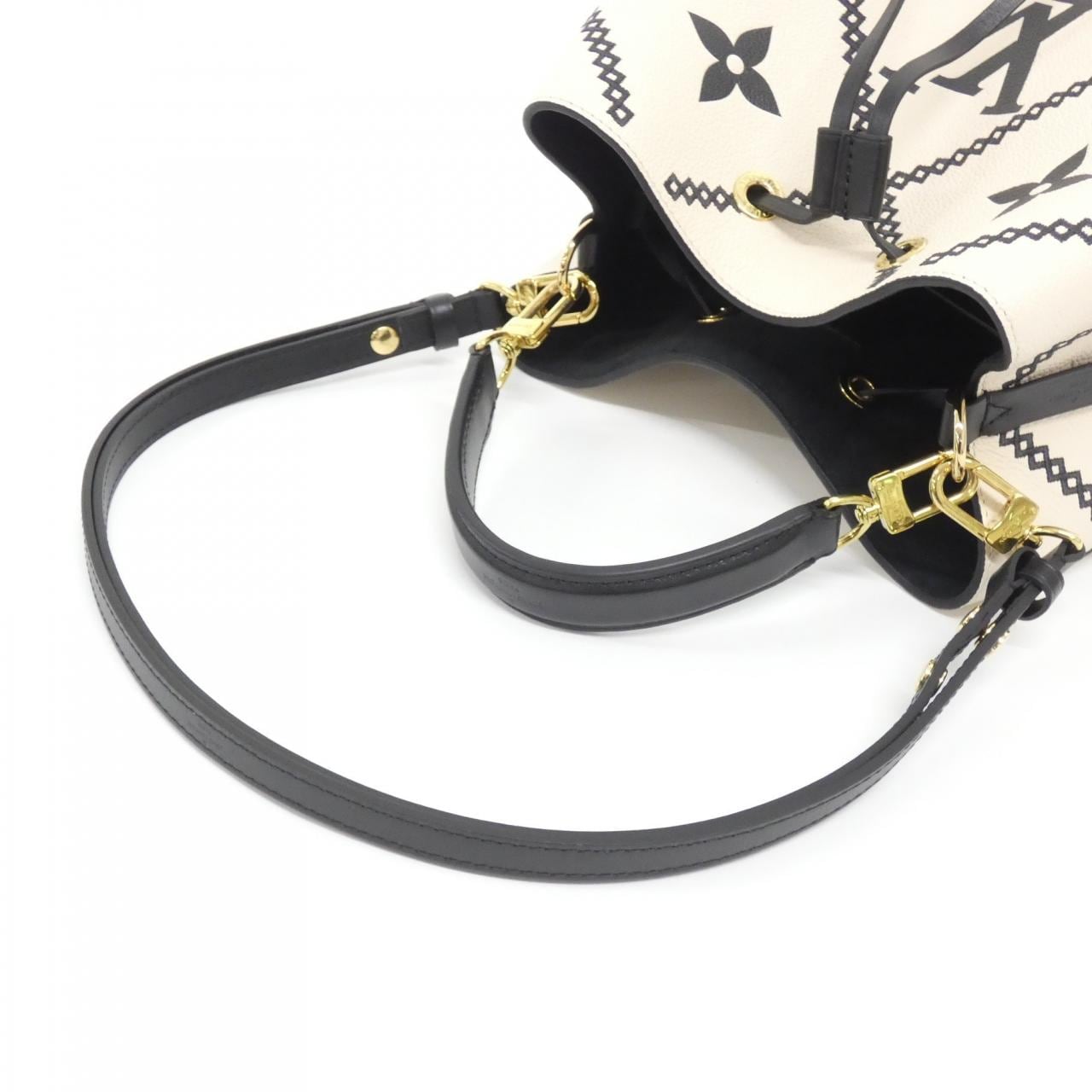 LOUIS VUITTON M46023 Shoulder Monogram 5