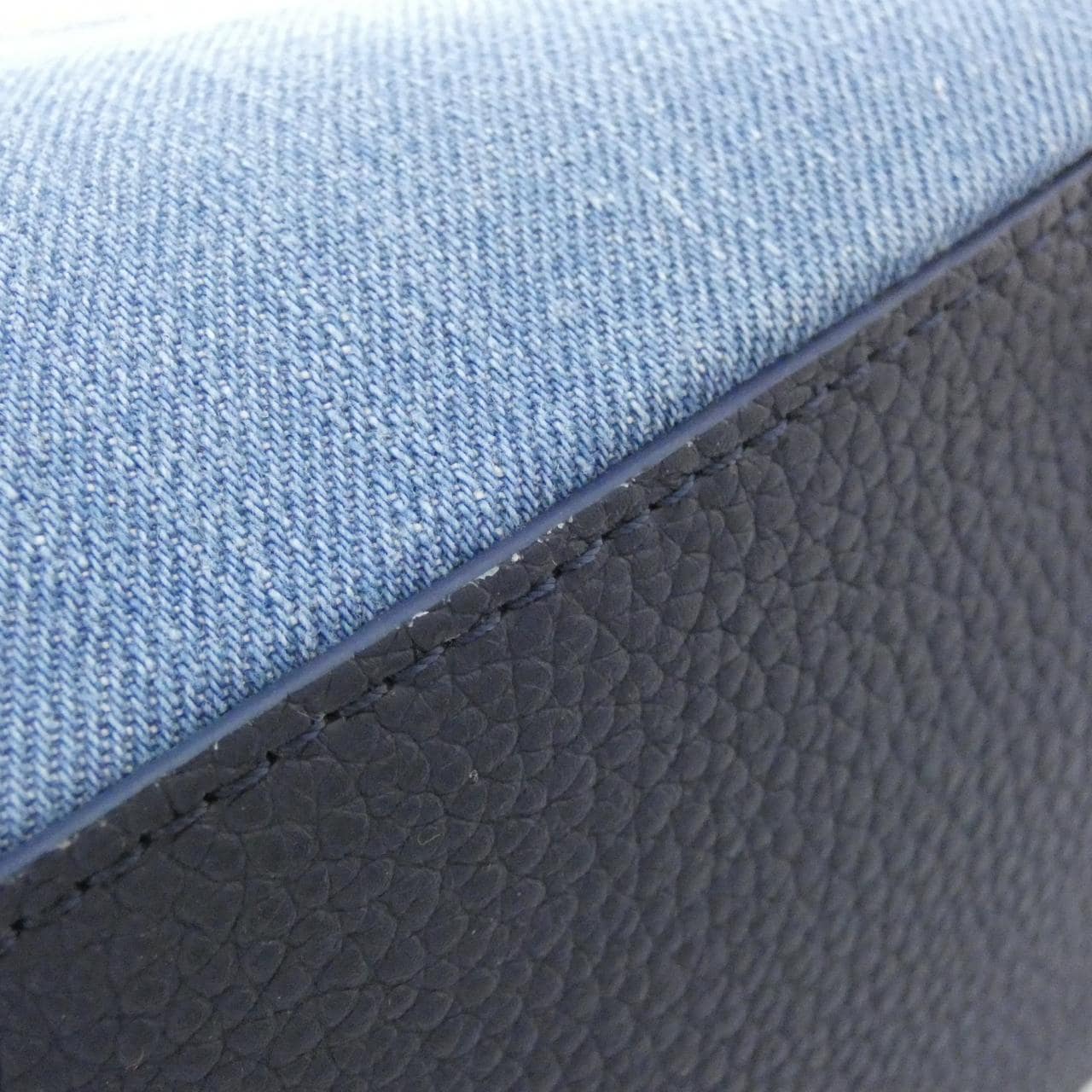 LOUIS VUITTON Capucines M59430 Handbag Denim 3