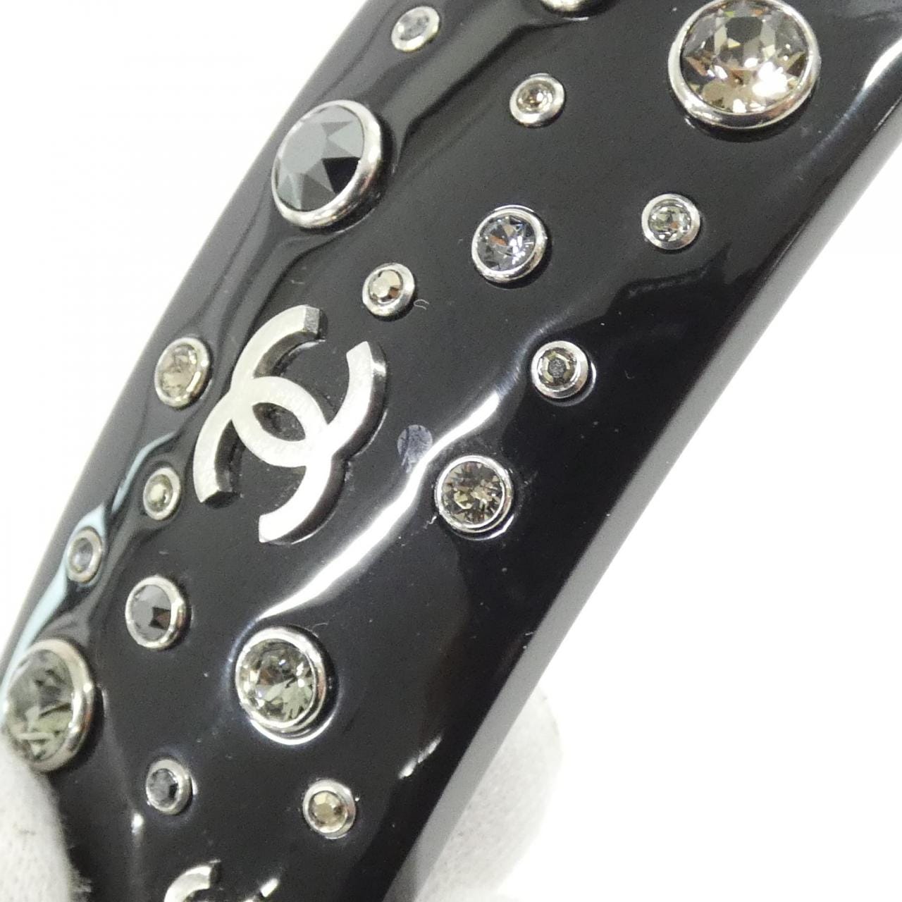 CHANEL Accessories 3