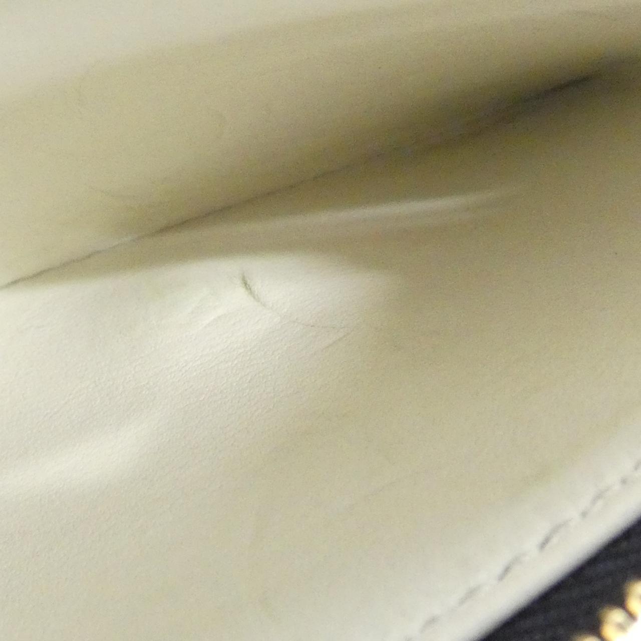 LOUIS VUITTON Capucines M82046 銀包 6