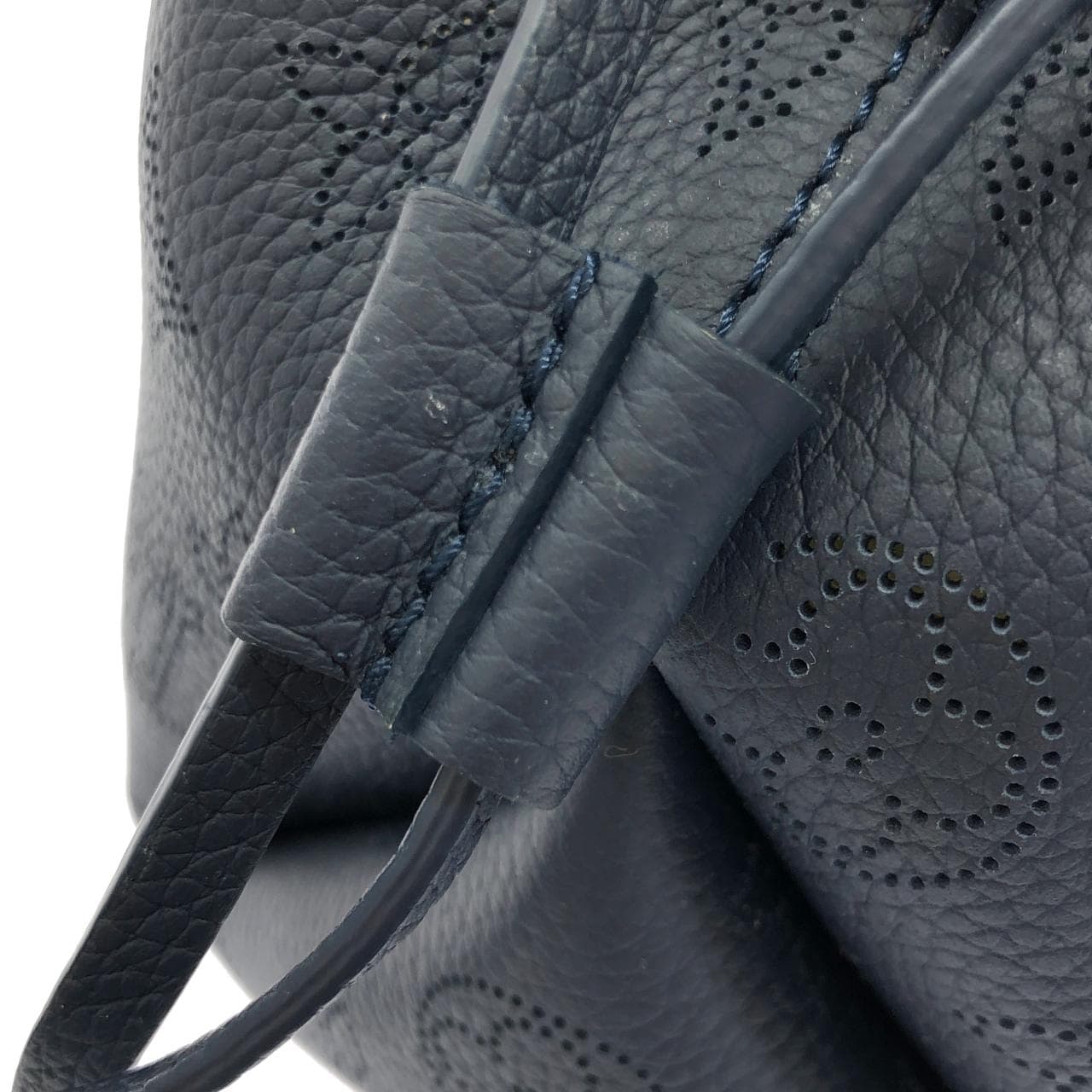 LOUIS VUITTON Mahina M14315 Shoulder 4