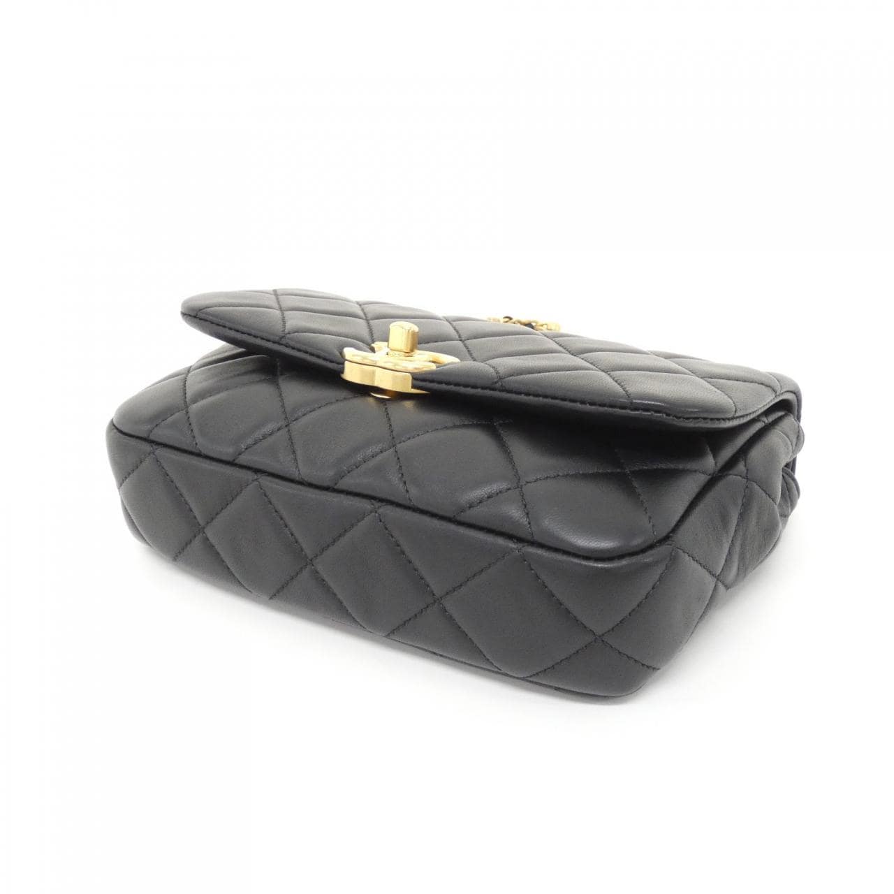 CHANEL AS5352 肩背包 羊皮 3