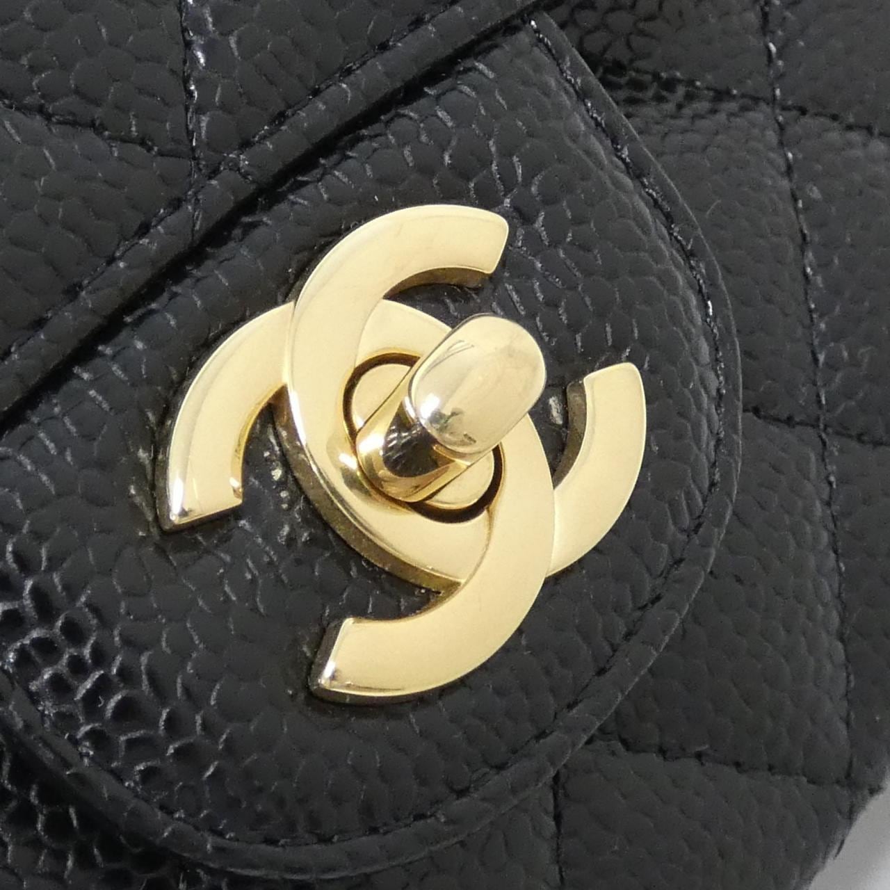 CHANEL Matelasse 1112 Shoulder Grained Calfskin 4