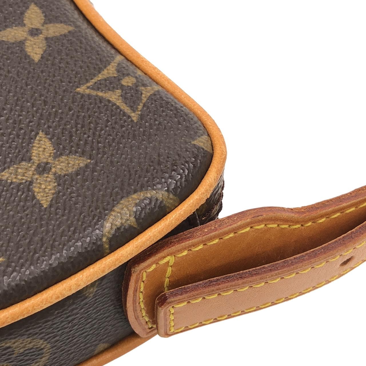 LOUIS VUITTON Pochette M51510 肩背包 Monogram 5
