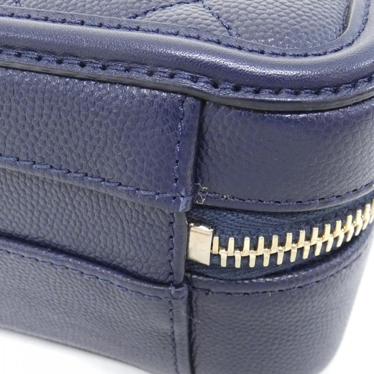 CHANEL 93342 Handbag Grained Calfskin 3