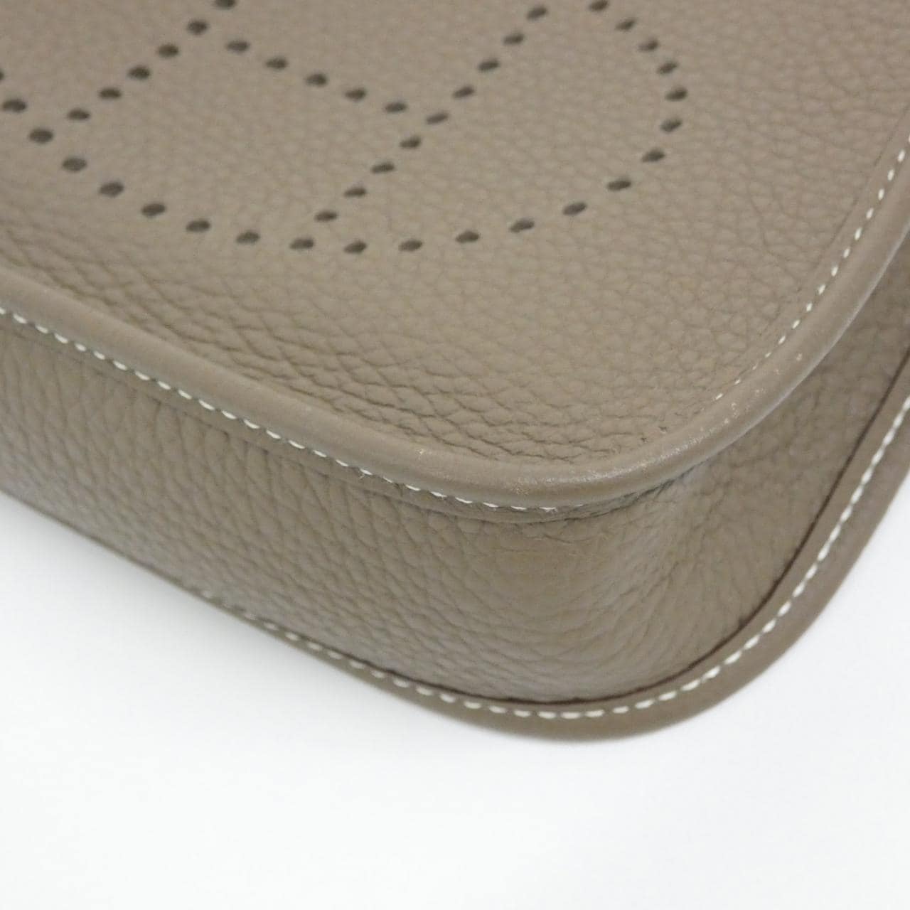 HERMES Evelyne 069426CK 肩背包 Clemence 3