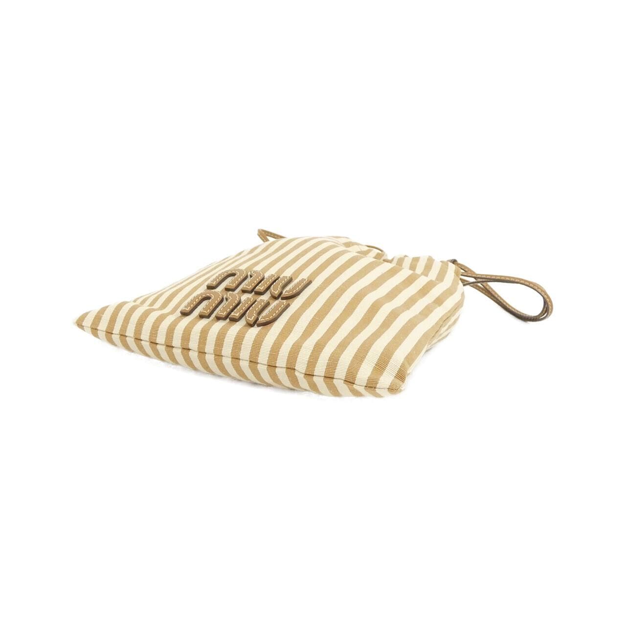 MIU MIU 5NG010 Pouch 3