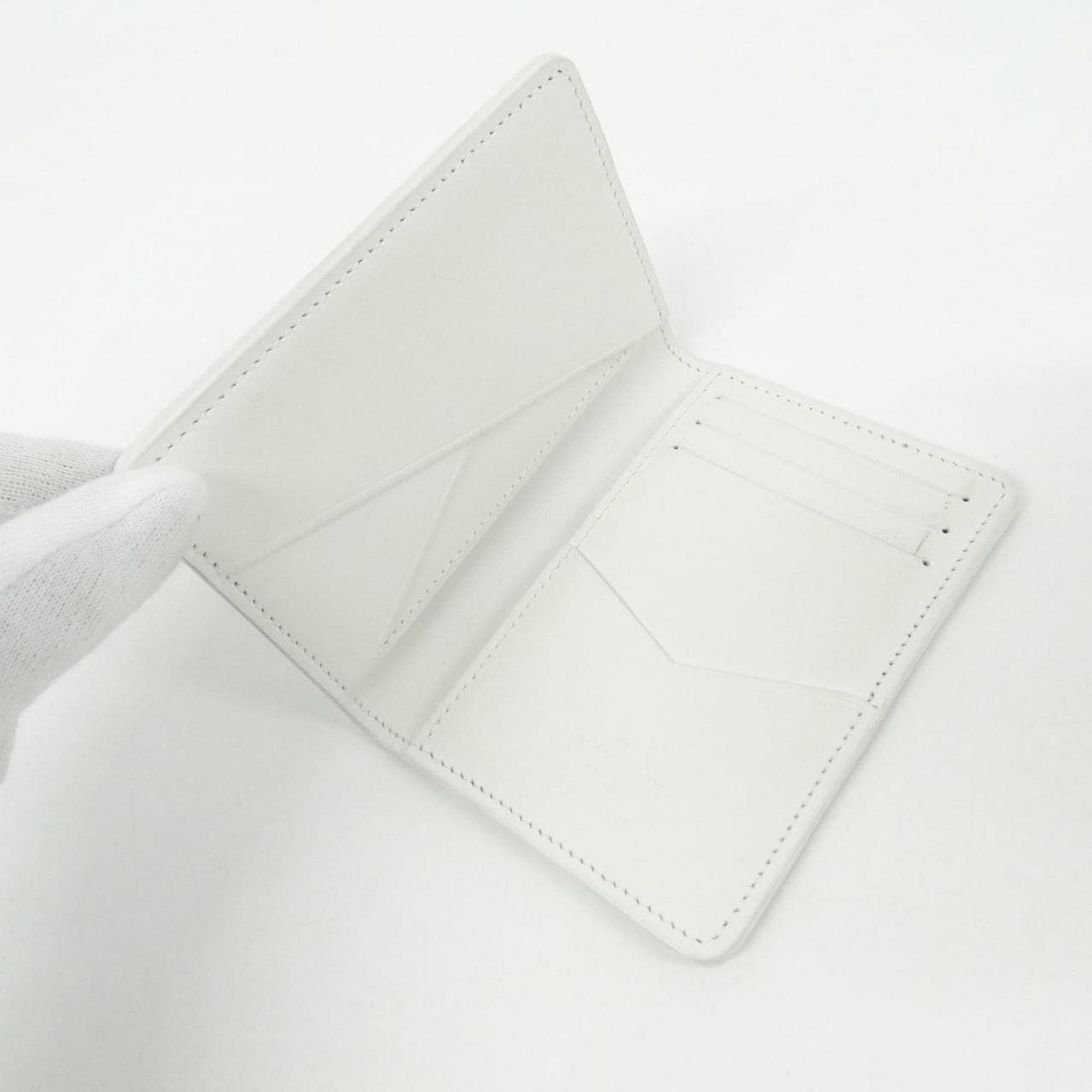 LOUIS VUITTON M83377 Card Case Monogram 8